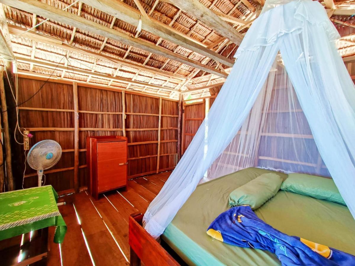 West Mansuar Homestay Pulau Mansuar Екстер'єр фото